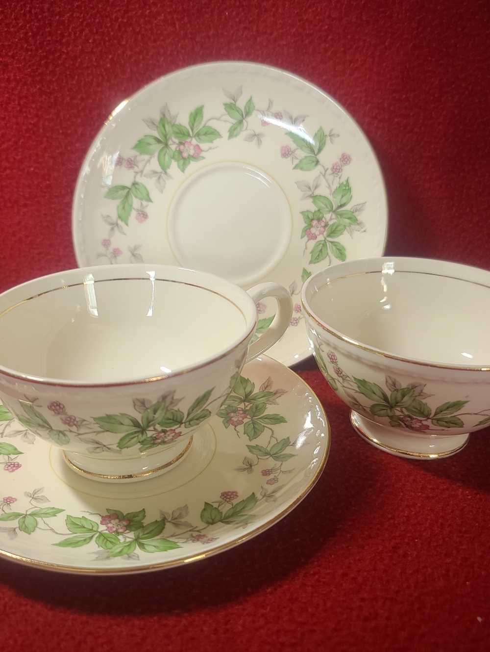 2 Saucers And 2 Cups Homer Laughlin China Eggshell Georgian Dishes